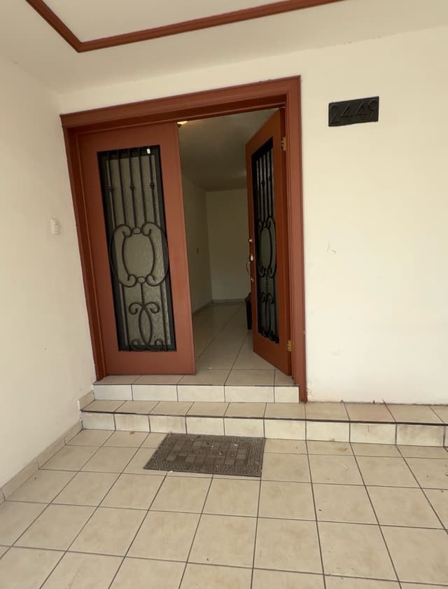 CASA EN RENTA ZONA TECNOLOGICO - MONTERREY