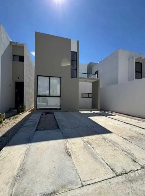 casa en renta en merida- residencial Floresta