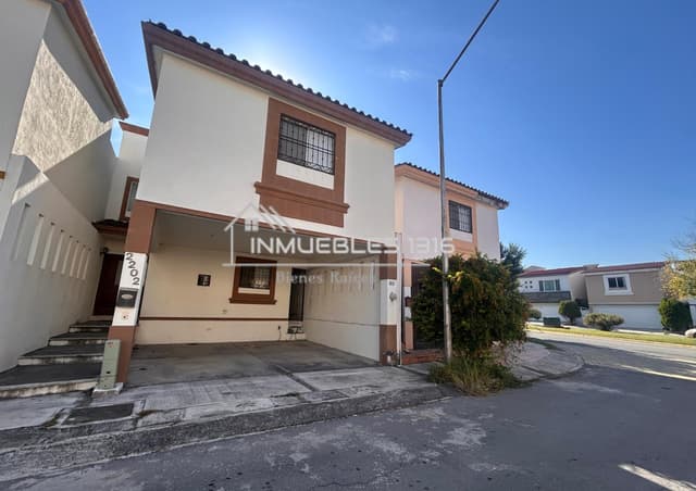 Casa en venta en Privadas del Contry