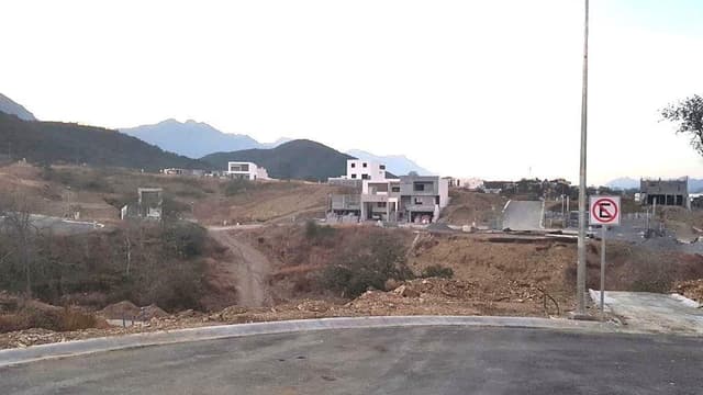 TERRENO EN VENTA CARRETERA NACIONAL ALAMO SUR