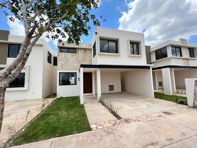 doble altura, gran cocina, patio amplio- cochera techada - casa en venta