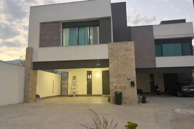 CASA EN RENTA CARRETERA NACIONAL ALINA