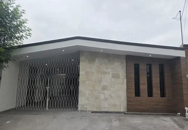 Casa en Mitras Centro