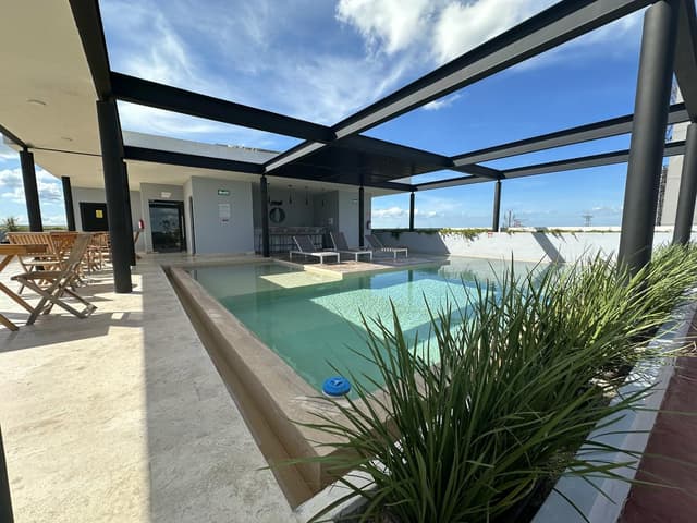 EN VENTA en Merida, dos habitaciones, privada con piscina y amenidades