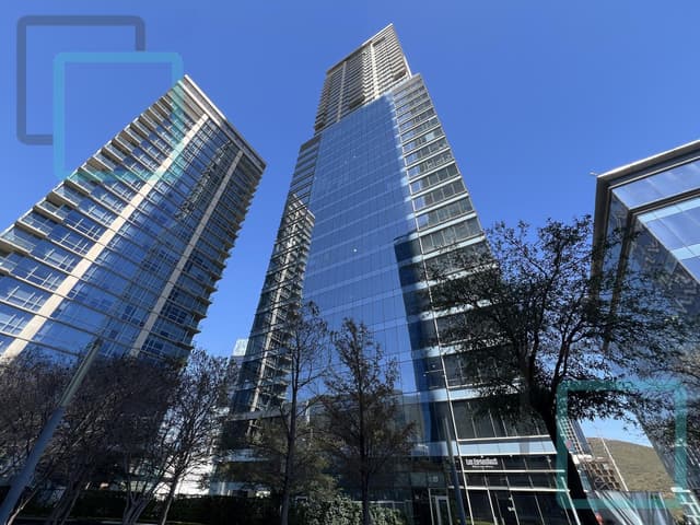 RENTA DE OFICINAS EN TORRE KOI ZONA VALLE ORIENTE