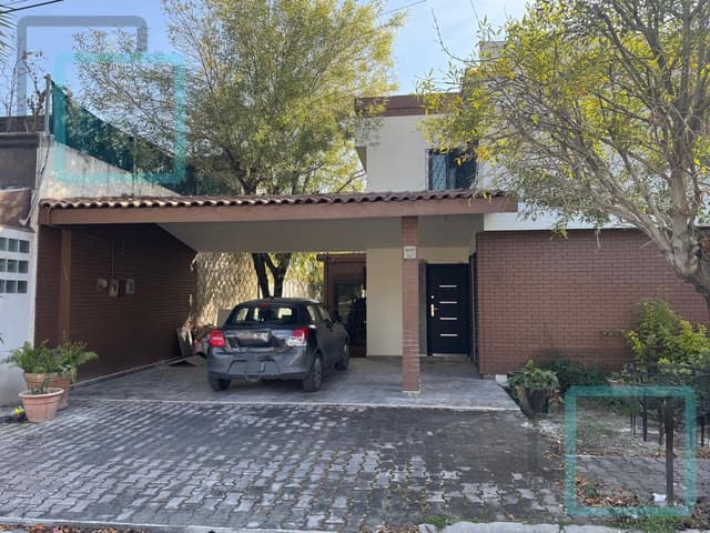 CASA EN VENTA LAS CUMBRES 3ER SECTOR ZONA MONTERREY