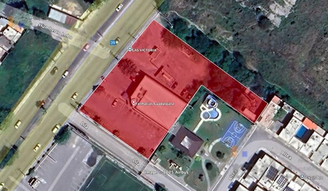 Terreno en Av. Maestro Israel Cavazos, Guadalupe NL.