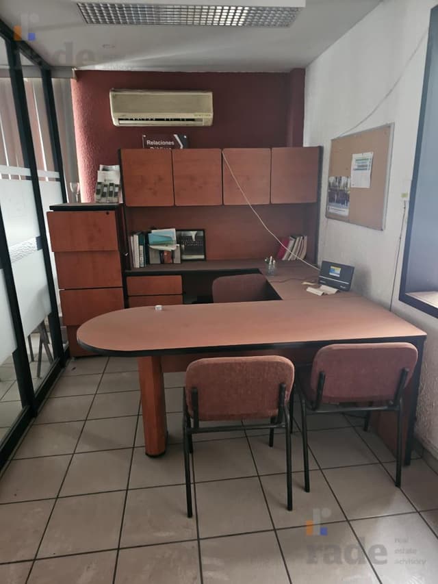 Av. Cuauhtémoc, Centro, 64000 Monterrey, N.L. al 700