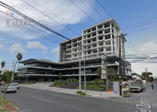 Local en Renta en Av. Simón Bolívar, Monterrey NL.