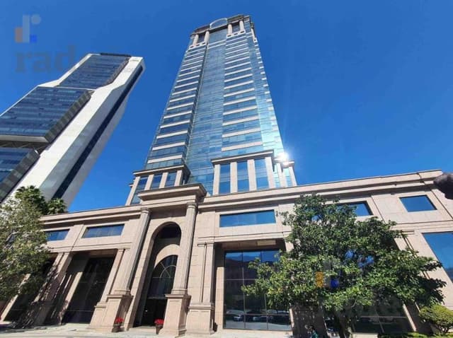 Oficina en Renta en Av. Batallón de San Patricio, San Pedro Garza García NL.