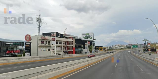 Local en Av Paseo de los Leones, Cumbres Elite