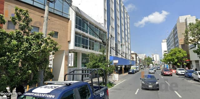 Oficina en RENTA Av Padre Mier y Cuahutemoc