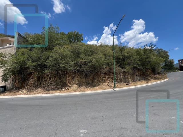 TERRENO RESIDENCIAL EN VENTA SIERRA ALTA ZONA CARRETERA NACIONAL MONTERREY