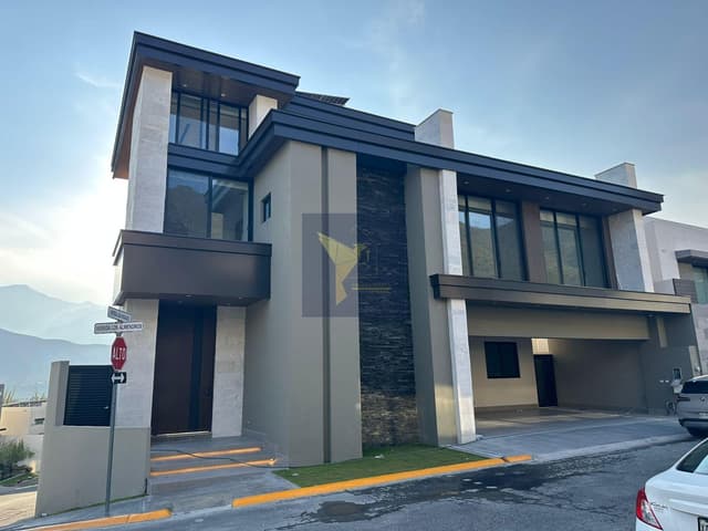 Casa en Residencial y Club de Golf La Herradura Etapa A