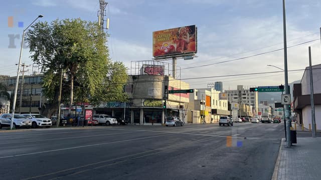 Local en Av Pino Suarez y Ruperto Martínez