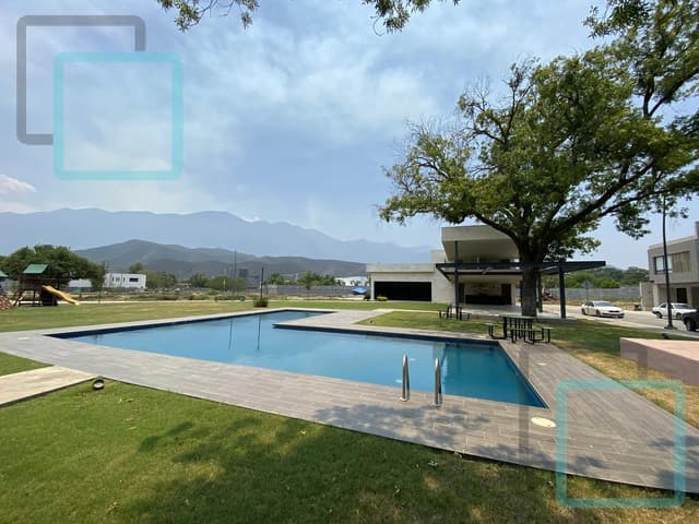 CASA EN VENTA COLONIA LOS CRISTALES ZONA CARRETERA NACIONAL MONTERREY