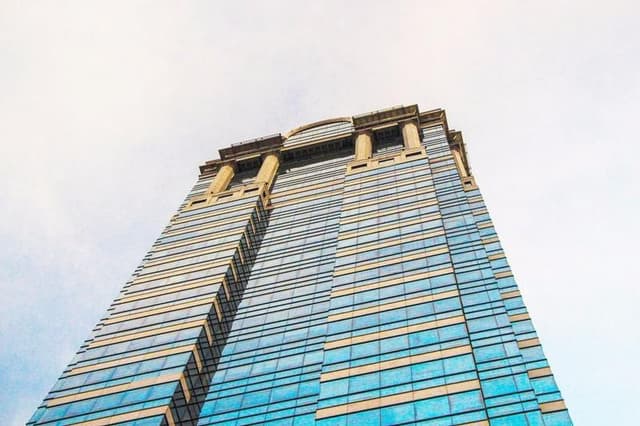 RENTA DE OFICINA - EXCELENTE TORRE COMERCIAL AMÉRICA-VALLE ORIENTE, NL