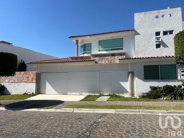 Casa en renta Lomas de Angelópolis I