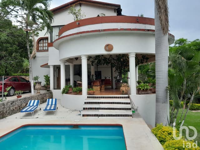 OPORTUNIDAD, BAJA DE PRECIO, CASA ESTILO TOSCANO EN TEZOYUCA MORELOS