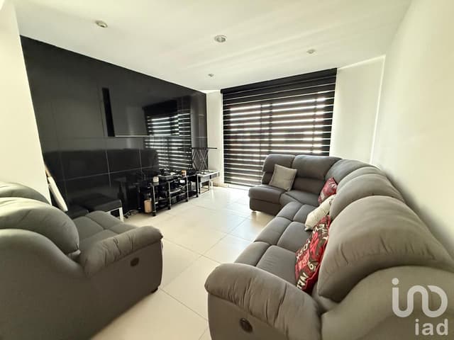 VENTA DE CASA EN FRACC. CASA FUERTE, TLAJOMULCO, JALISCO