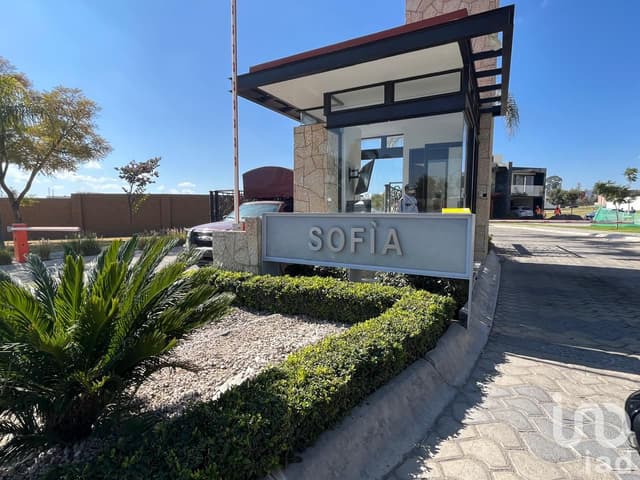 TERRENO EN ESQUINA EN PARQUE SOFIA LOMAS DE ANGELOPOLIS