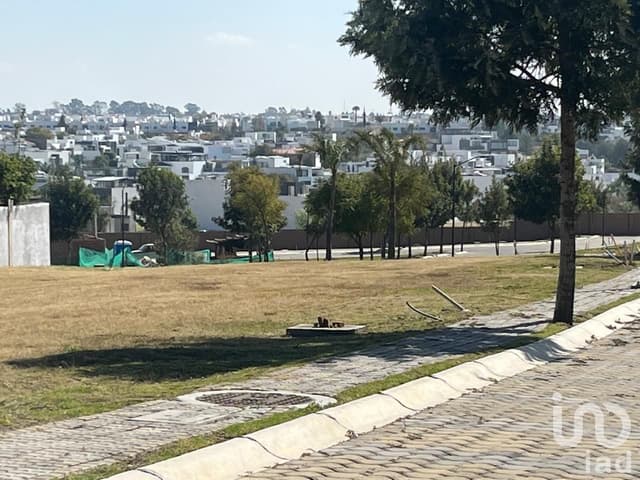 TERRENO EN ESQUINA EN PARQUE SOFIA LOMAS DE ANGELOPOLIS