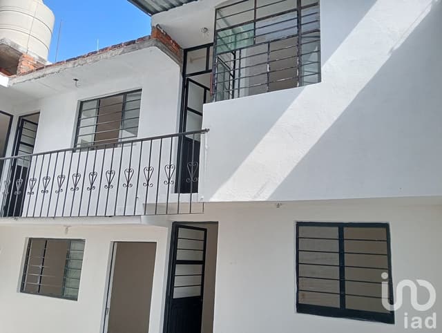 SE VENDE CASA MUY CERCA DEL LIBRAMIENTO POR LAS TIJERAS Y CRUCERO A CHARO