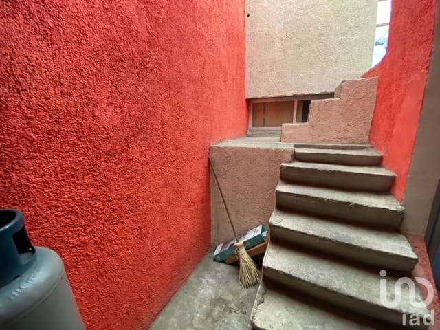 SE VENDE CASA LEANDRO VALLE COSTADO ESTADIO MORELOS CERCA DEL LIBRAMIENTO UBICADISIMA!!