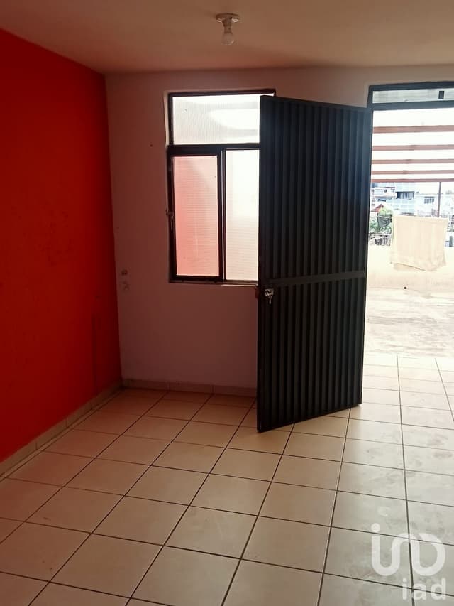 SE VENDE CASA LEANDRO VALLE COSTADO ESTADIO MORELOS CERCA DEL LIBRAMIENTO UBICADISIMA!!