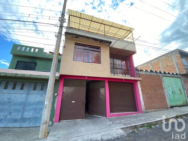 SE VENDE CASA LEANDRO VALLE COSTADO ESTADIO MORELOS CERCA DEL LIBRAMIENTO UBICADISIMA!!