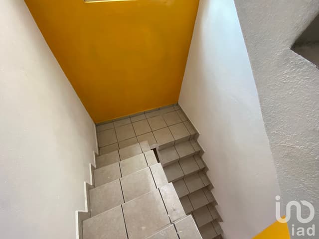 SE VENDE CASA EN PRIMO TAPIA ORIENTE A UNA CUADRA DE LA MADERO SALIDA A CHARO MORELIA