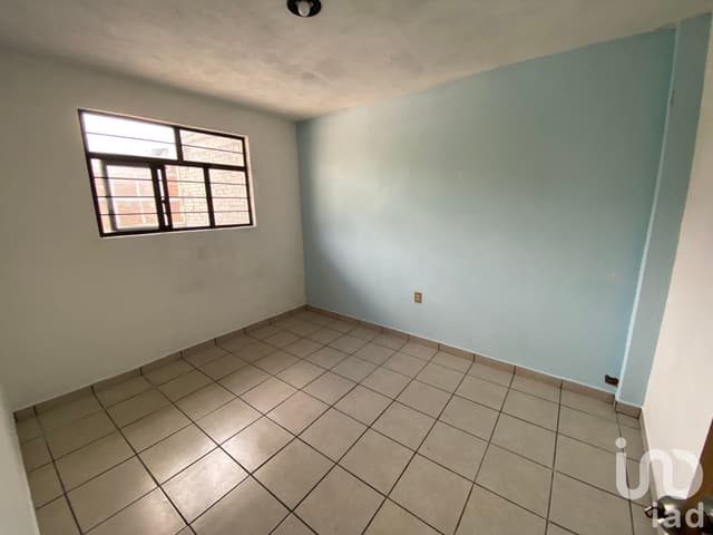 SE VENDE CASA EN PRIMO TAPIA ORIENTE A UNA CUADRA DE LA MADERO SALIDA A CHARO MORELIA