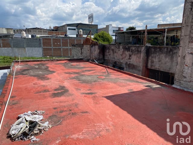 SE VENDE CASA EN PRIMO TAPIA ORIENTE A UNA CUADRA DE LA MADERO SALIDA A CHARO MORELIA