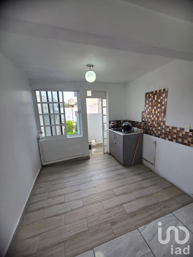 DEPARTAMENTO EN VENTA REMODELADO ANAHUAC PRIMERA SECCIONJ