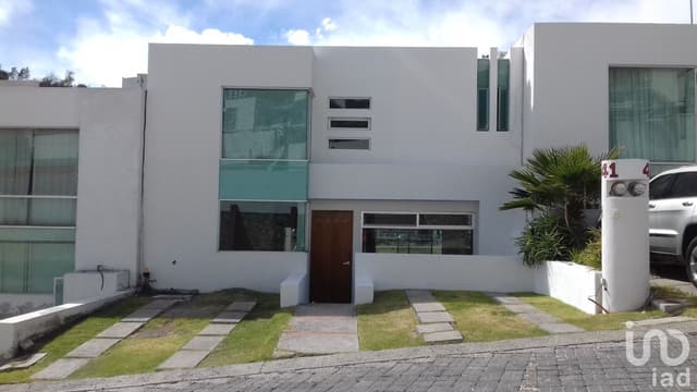 Casa en Venta en Vista Dorada, Querétaro, Querétaro