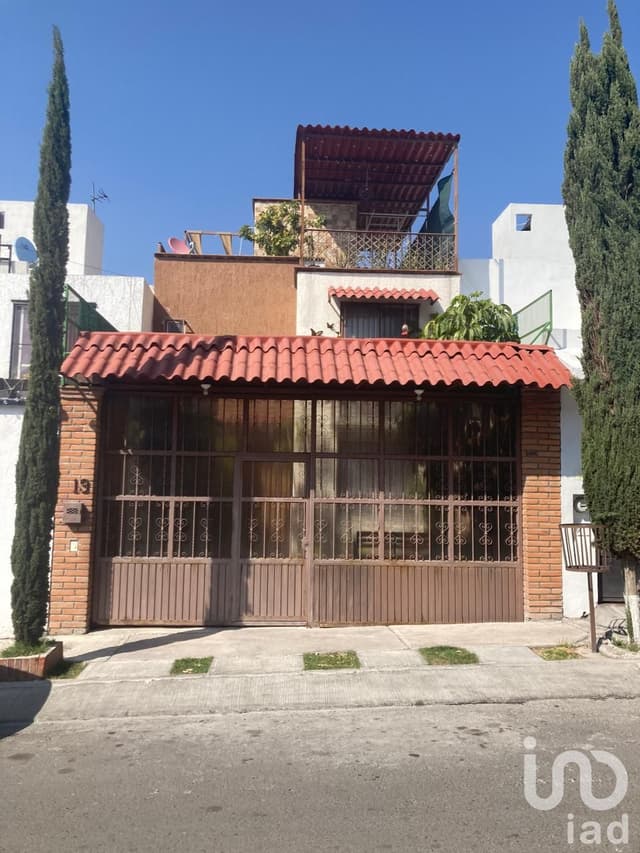 Venta de casa en Jesus María en misión candiles Corregidora Querétaro.