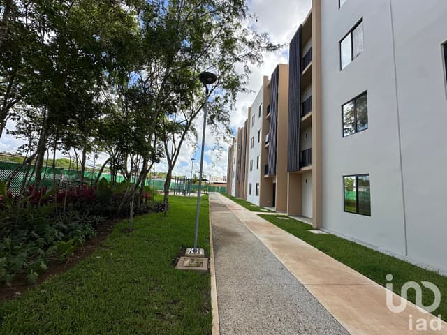 Departamento de Lujo de 2 Recamaras en Av Huayacán en Cancún