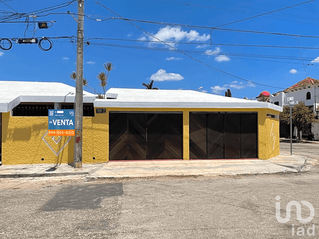 CASA EN VENTA CON 4 RECAMARAS EN ESQUINA EN MERIDA YUCATAN