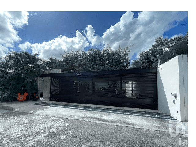 RESIDENCIA DE DOS PLANTAS EN RESIDENCIAL DEL MAYAB, MÉRIDA YUCATÁN 4 RECAMARAS