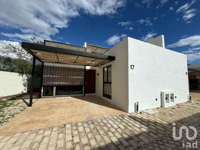VILLA EN VENTA EN CHOLUL, MERIDA, YUCATAN DENTRO DE PRIVADA RESIDENCIAL