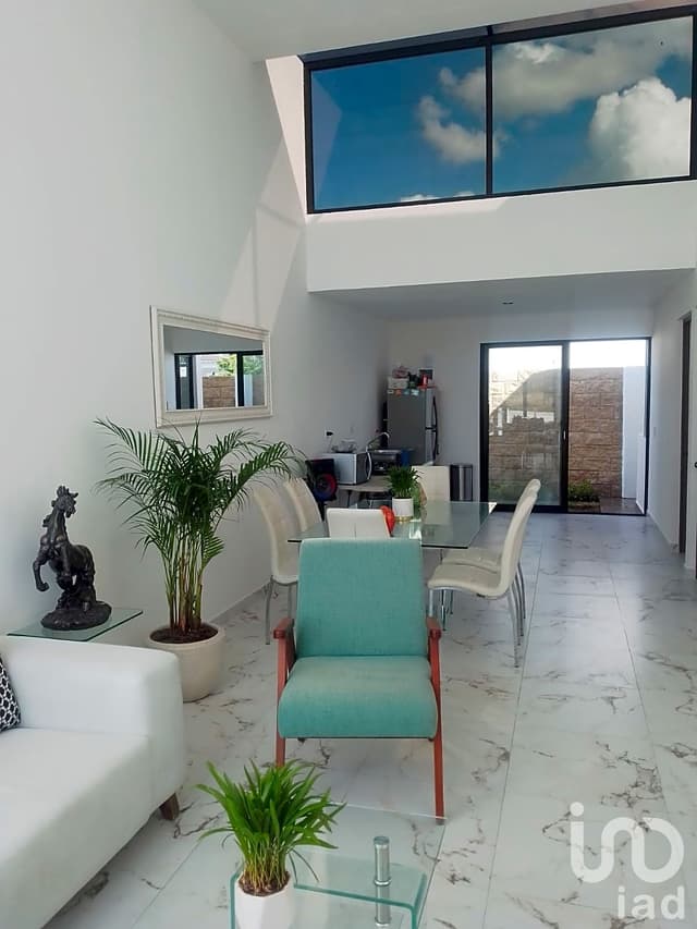 VENDO CASA FRENTE A UNIV. MONDRAGON EN TARAY QUERETARO