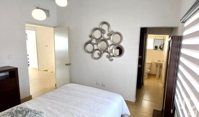 CASA EN VENTA AV TORRES Y LIBRAMIENTO