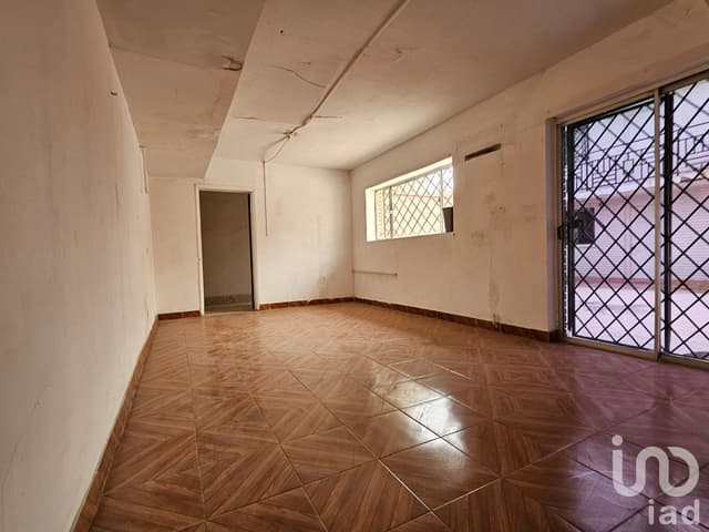 Local en renta por Raza y Lopez