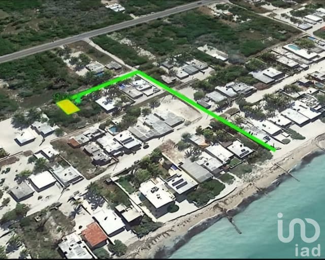 TERRENO EN VENTA A SOLO UNOS PASOS DEL MAR Y A UN PRECIO INCREIBLE, EN CHUBURNA PUERTO, PROG. YUC.