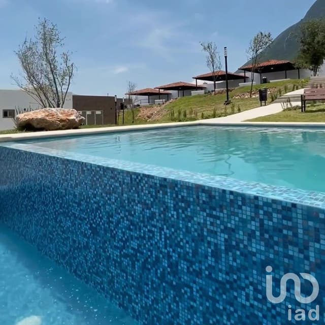 Casa de 3 Niveles en Venta, Escobedo Nuevo León - Modelo Britania