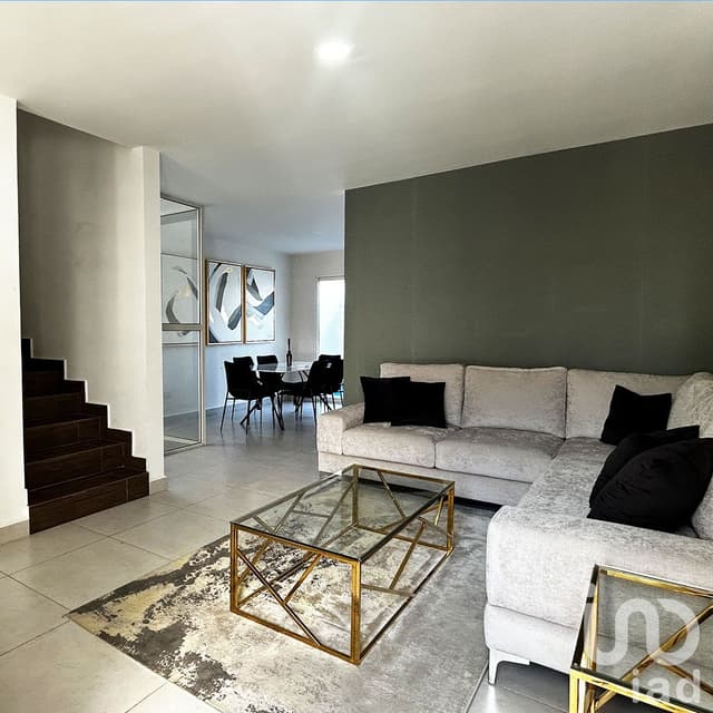 Casa de 3 Niveles en Venta, Escobedo Nuevo León - Modelo Britania