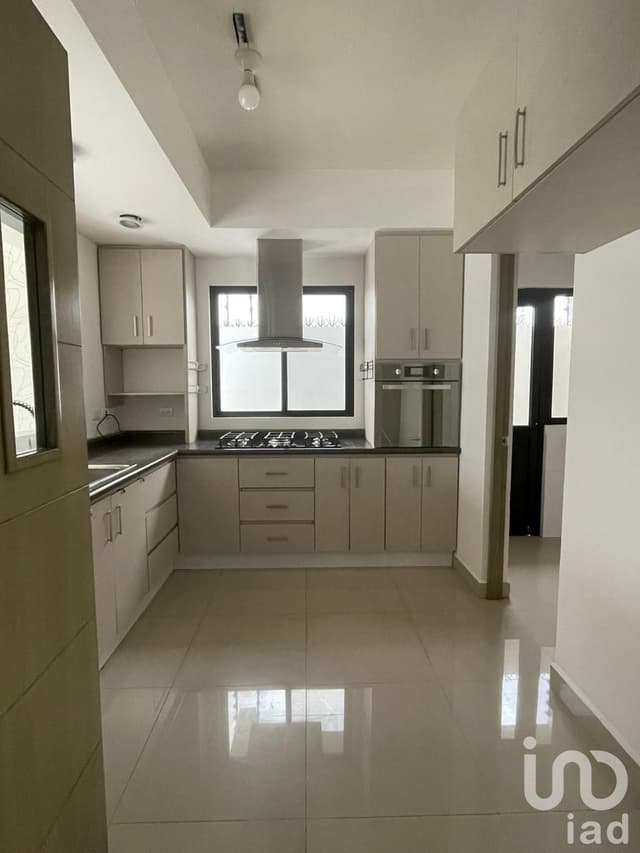 Residencia en Venta en Cumbres Elite Premier – Exclusividad en García