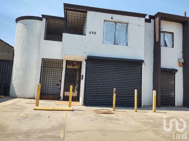 Local en Renta frente a UABC