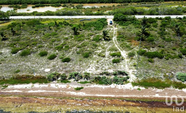 LOTE FRENTE AL MAR EN SANTA CLARA, YUCATAN