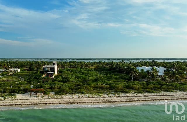 PROYECTO RESIDENCIAL FRENTE AL MAR EN SANTA CLARA, YUCATAN